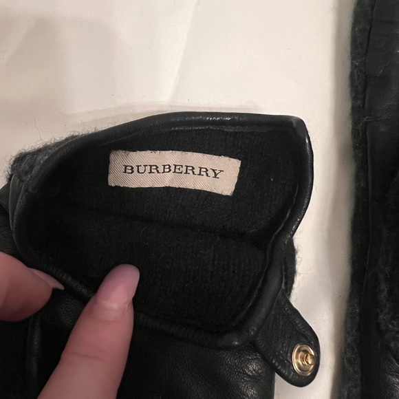 Burberry Black Leather Gloves - Picture 3 of 5